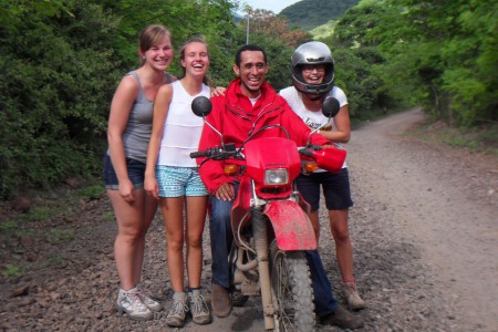 Dr. Bravo na een motorritje